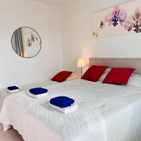 With Good Location For Families And Groups Vantaa