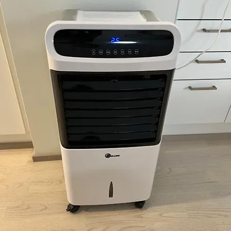 With Good Location For Families And Groups *